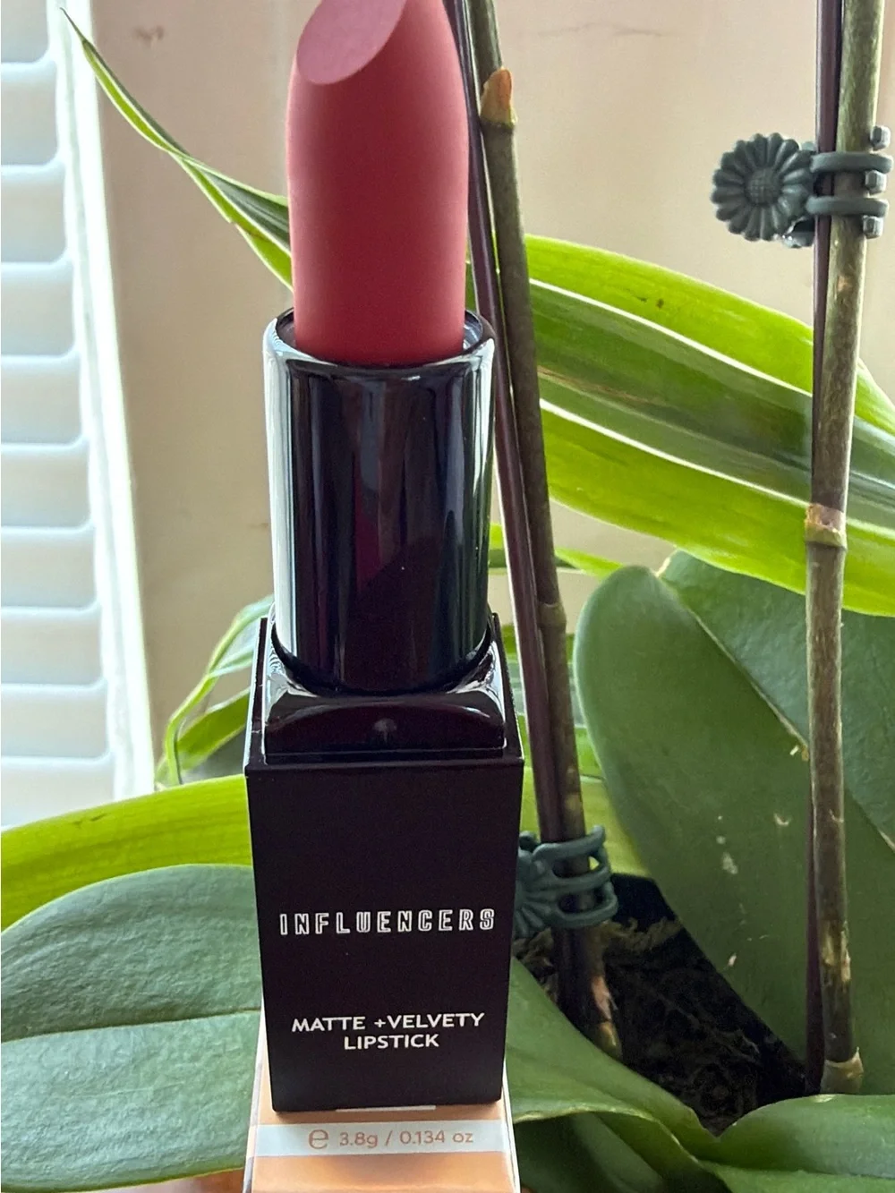 Poderosa Matte + Velvety Lipstick - Rose Red